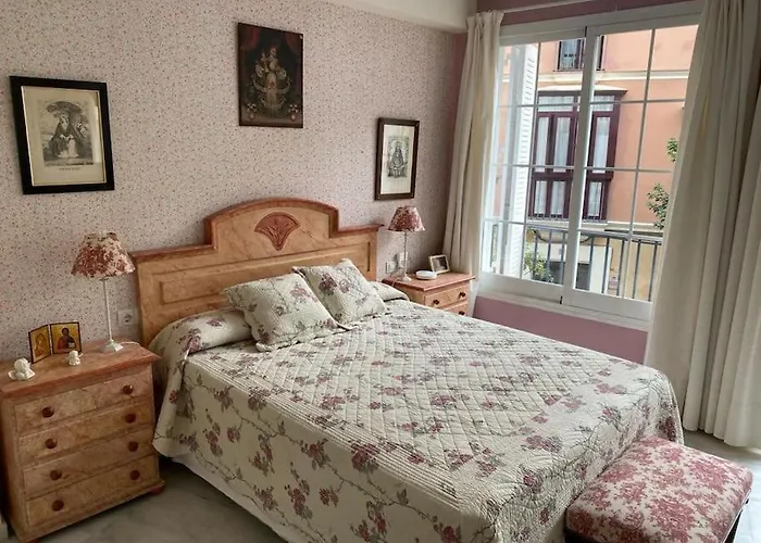 Downtown Cozy Apartment For Four