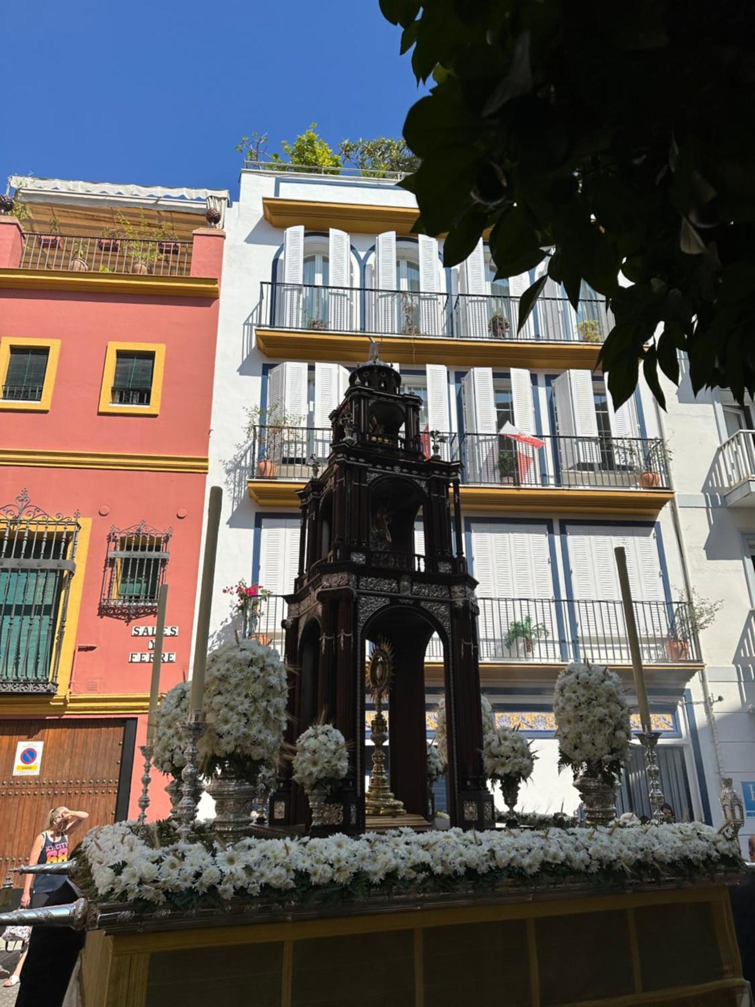 Downtown Cozy For Four Seville